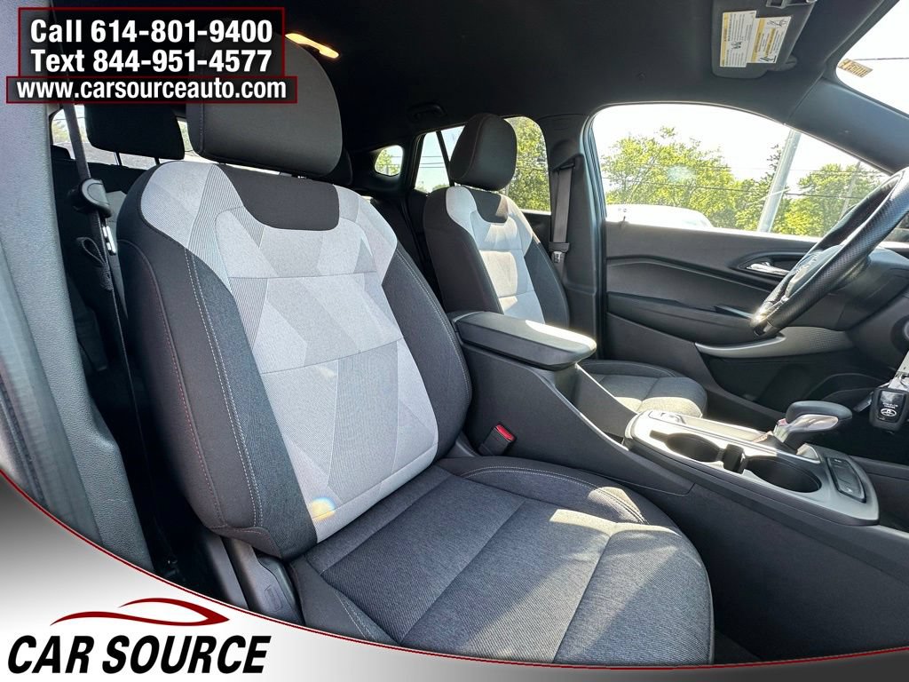 Used 2024 Chevrolet Trax RS w/ Driver Confidence Package FWD image 27