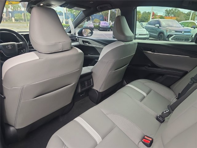 Used 2025 Toyota Camry SE w/ Convenience Package FWD image 11
