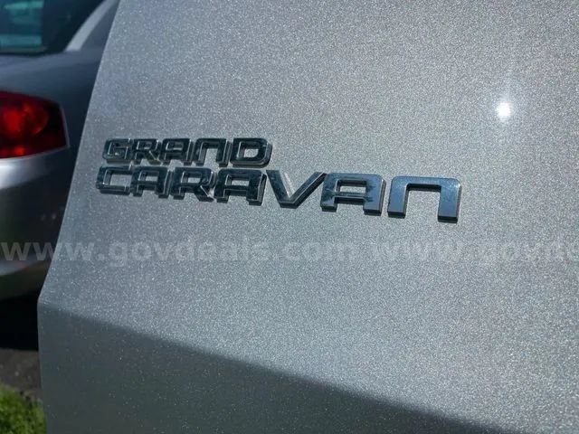 Used 2019 Dodge Grand Caravan SE FWD image 18
