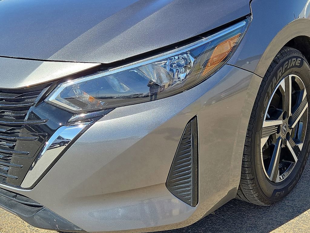 Used 2025 Nissan Sentra SV image 9