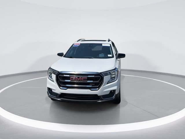 Used 2022 GMC Terrain AT4 w/ Infotainment Package II AWD/4WD image 2