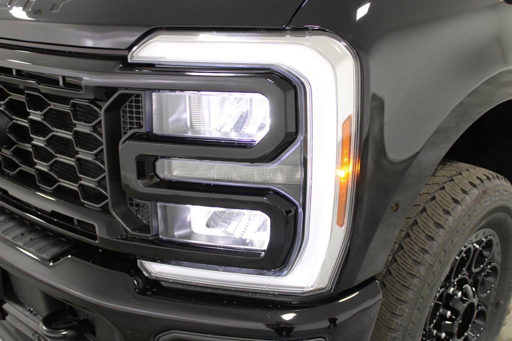 New 2026 Ford F250 Lariat w/ Black Appearance Package image 61