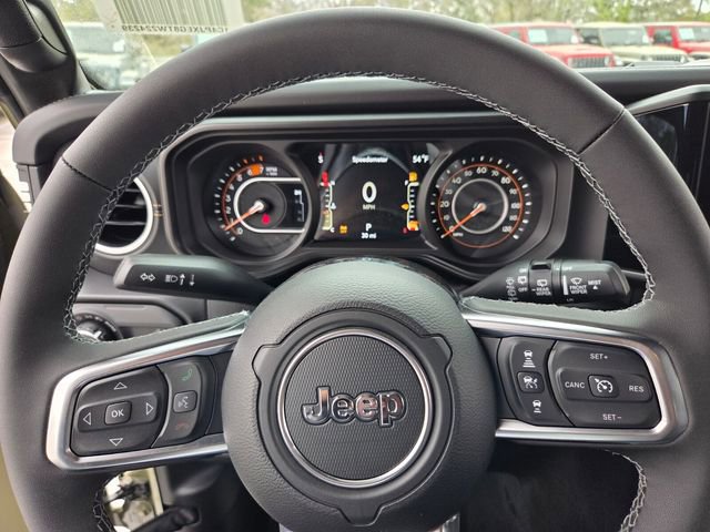 New 2026 Jeep Wrangler Unlimited Sahara AWD/4WD image 25