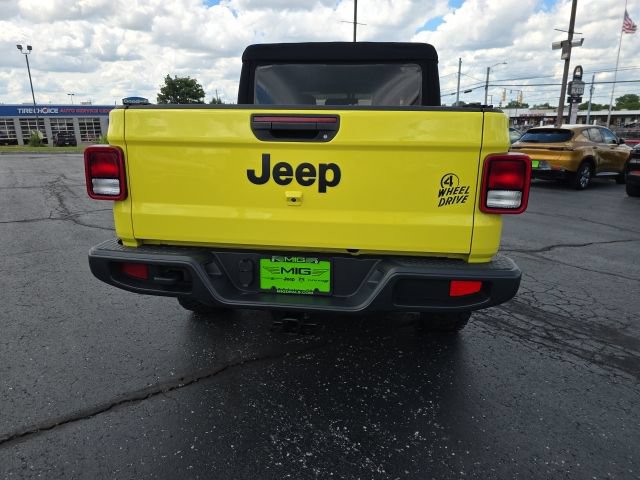 Used 2023 Jeep Gladiator Sport AWD/4WD image 6