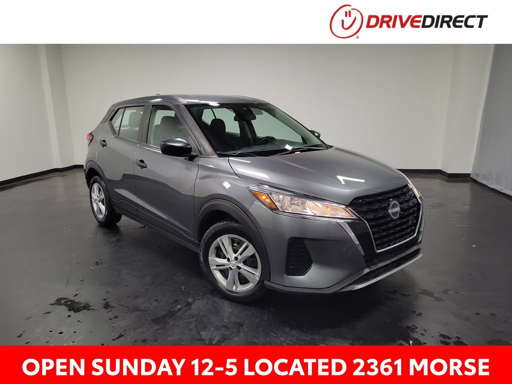 Used 2022 Nissan Kicks S FWD image 1