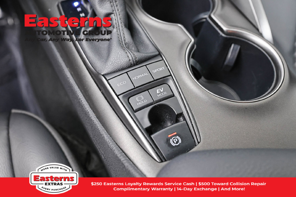 Used 2024 Toyota Camry SE FWD image 15