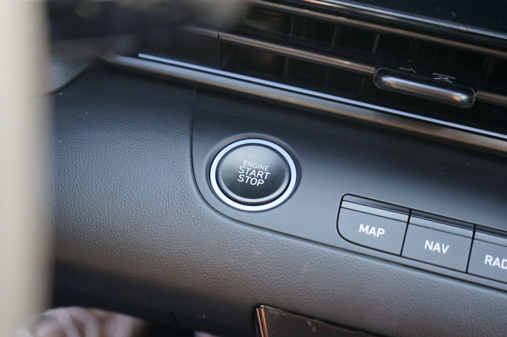 Certified 2025 Hyundai Elantra N FWD image 26