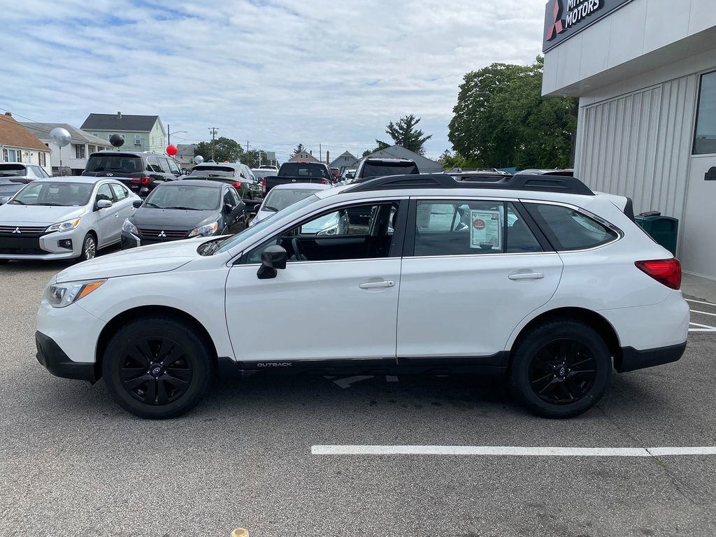 Used 2017 Subaru Outback 2.5i image 7