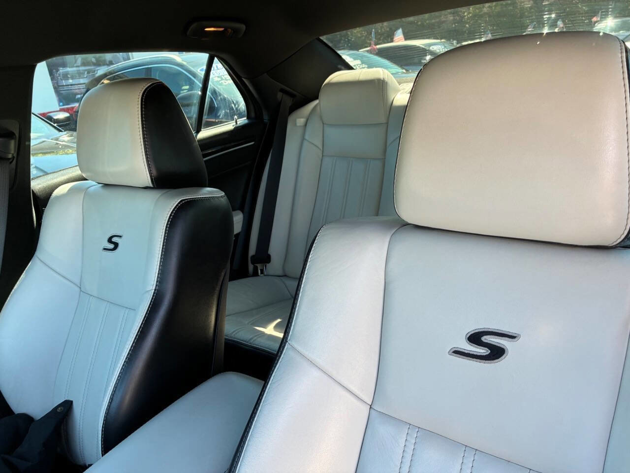 Used 2018 Chrysler 300 S w/ S Model Appearance Package image 8