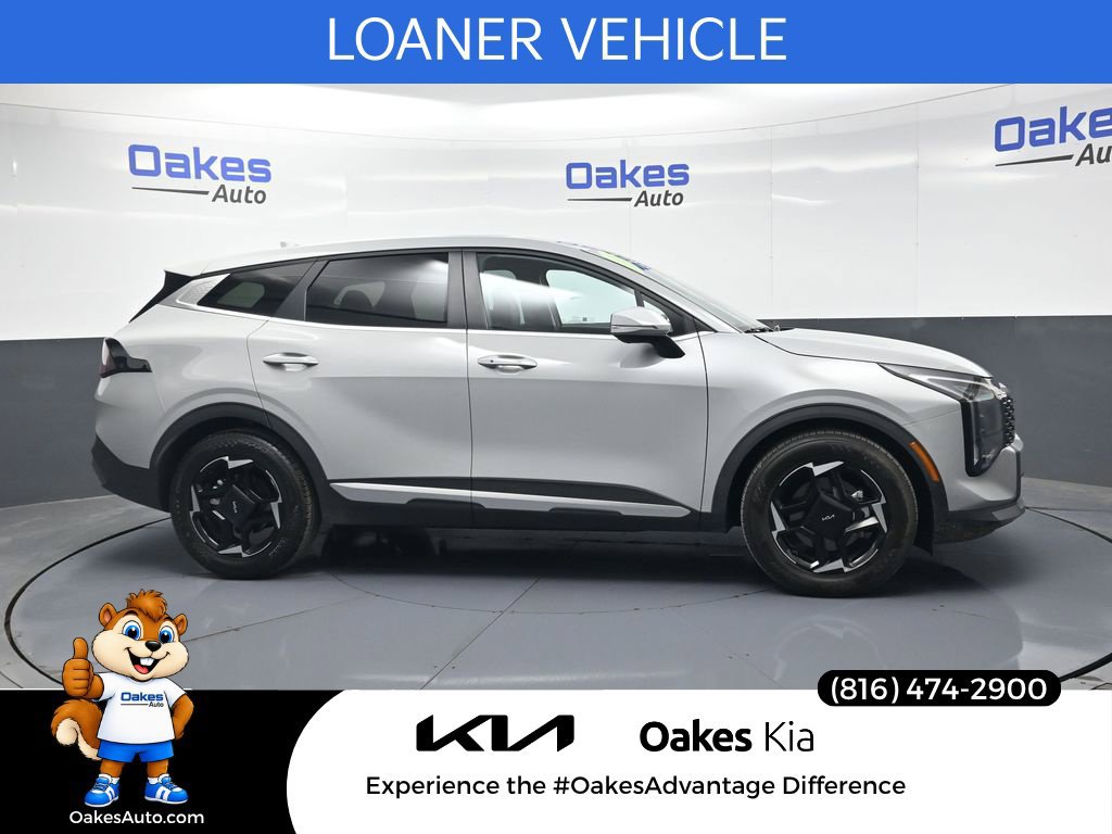 Certified 2026 Kia Sportage EX FWD image 8