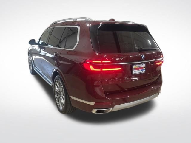 Used 2025 BMW X7 xDrive40i image 3