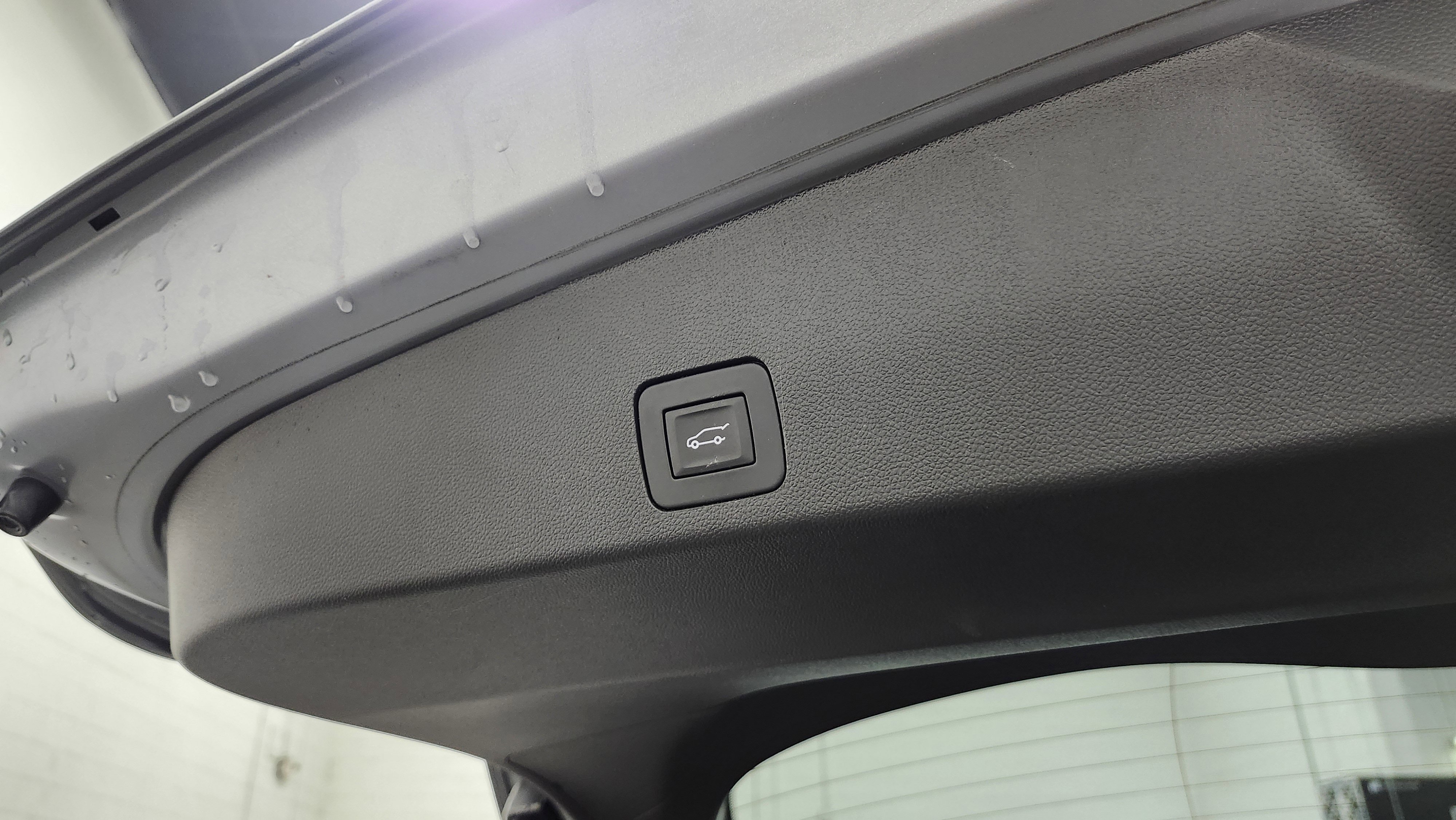 Used 2024 Buick Encore GX Avenir w/ Avenir Convenience Package image 21