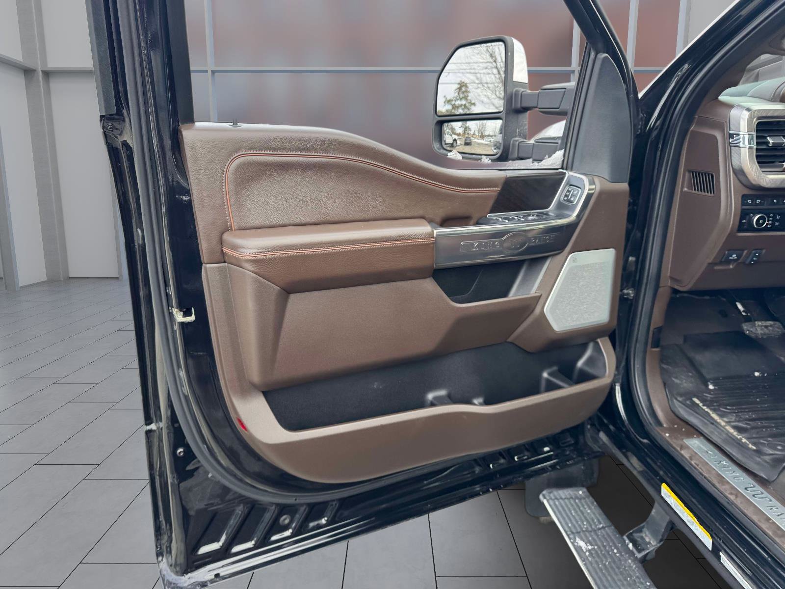 Used 2023 Ford F450 King Ranch w/ Chrome Package image 20