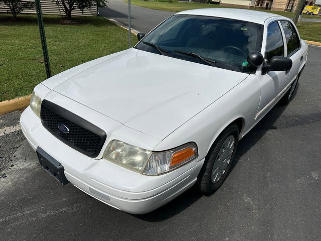Used 2010 Ford Crown Victoria Police Interceptor image 2