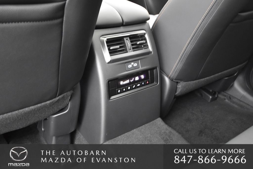 Used 2025 MAZDA CX-70 Plug-In Hybrid w/ Premium Pkg image 28