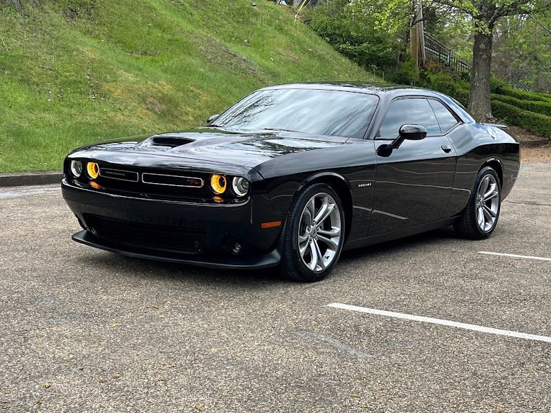 Used 2022 Dodge Challenger R/T RWD image 24