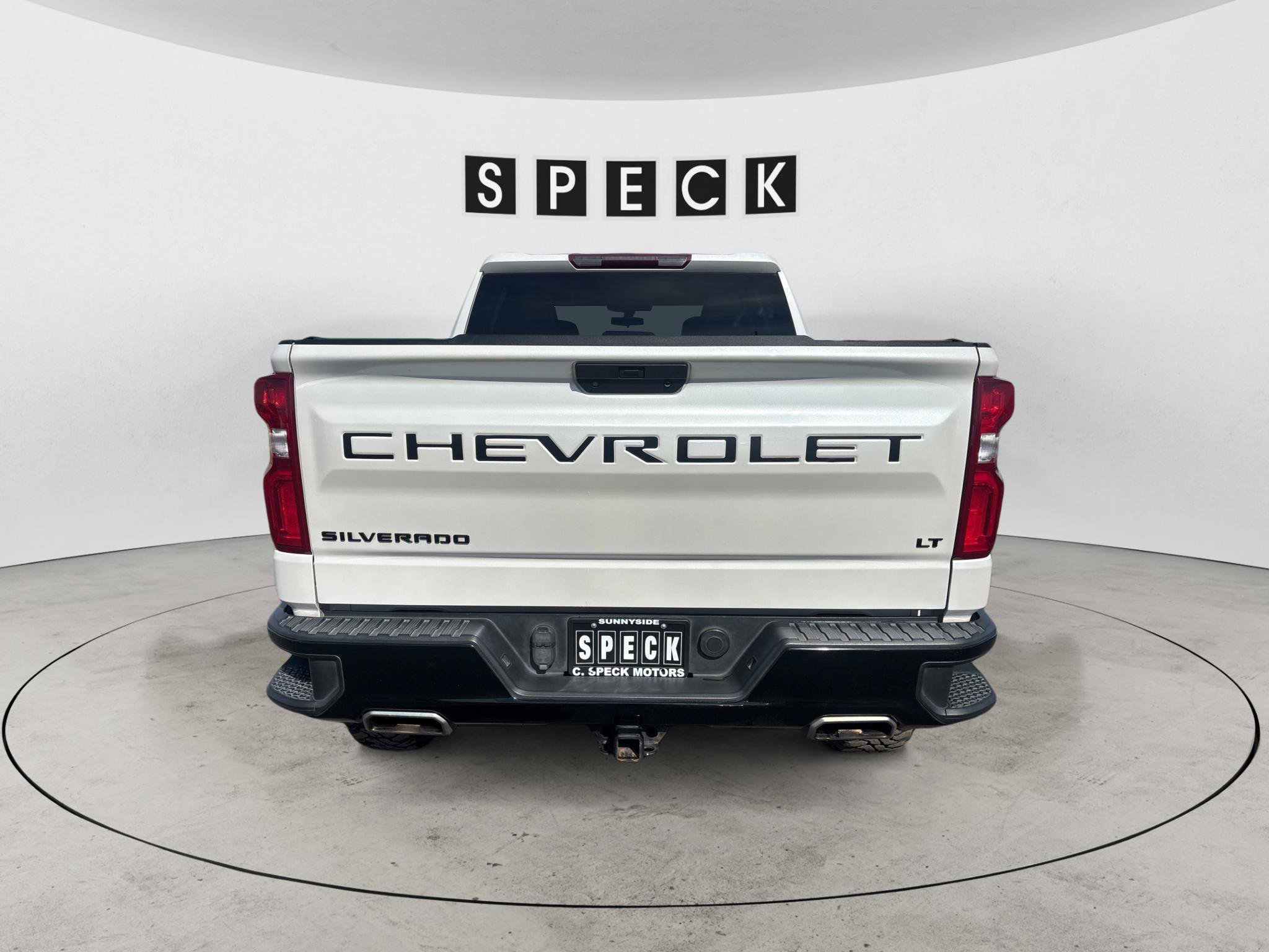 Used 2021 Chevrolet Silverado 1500 LT Trail Boss w/ Bed Protection Package AWD/4WD image 4