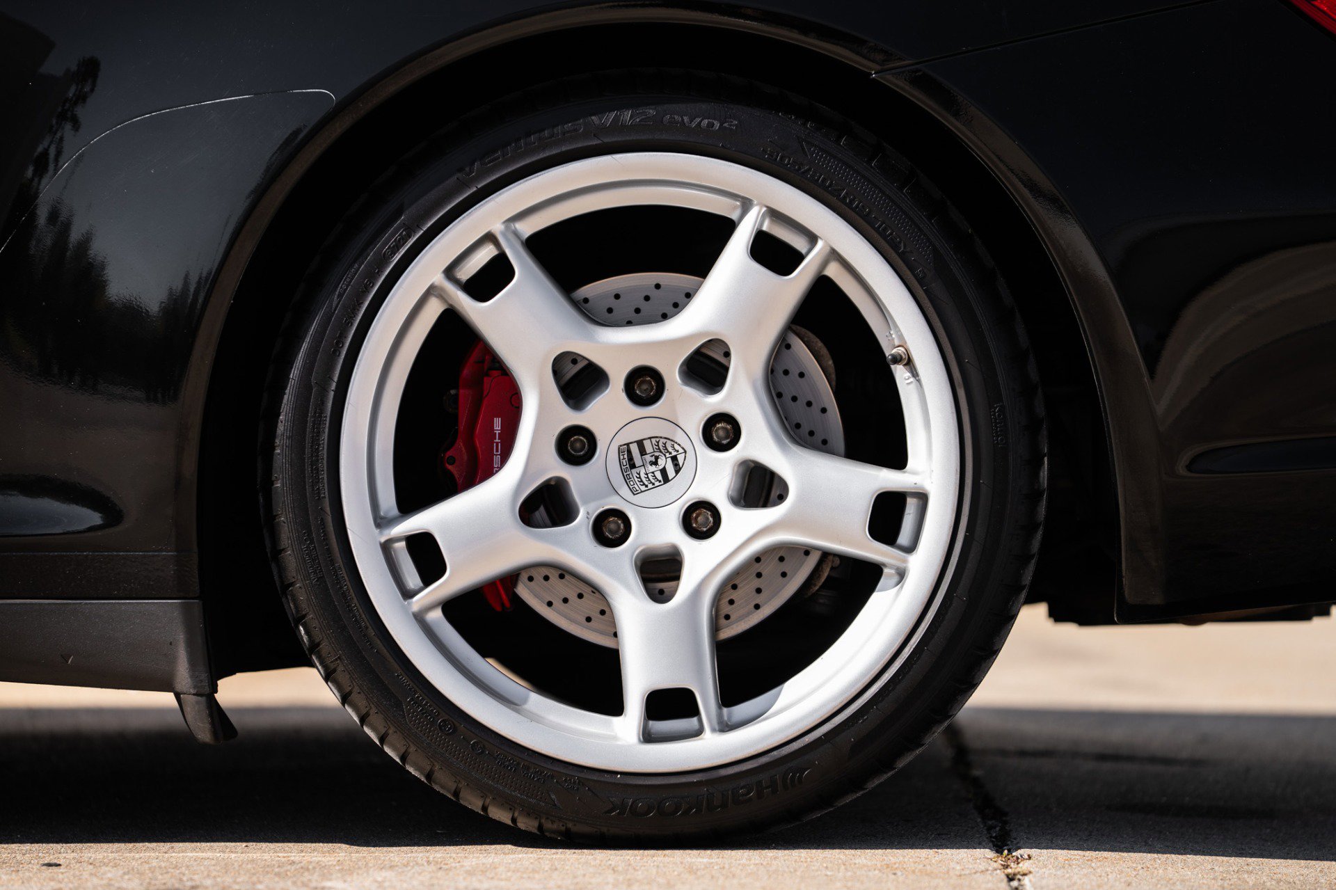 Used 2006 Porsche 911 Carrera 4S image 40