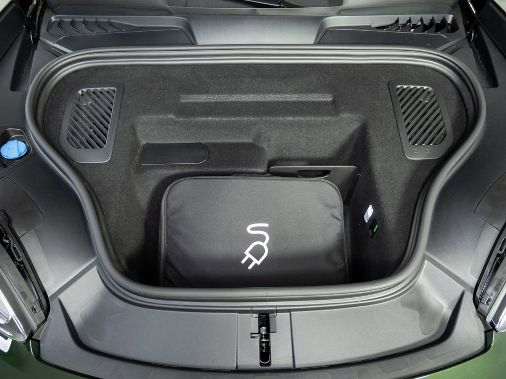 Certified 2024 Porsche Macan 4 Electric AWD/4WD image 35