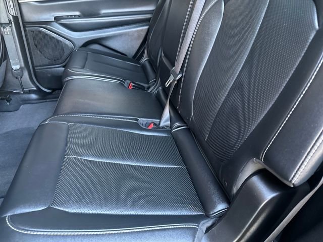 Used 2023 Jeep Grand Cherokee L Limited w/ Luxury Tech Group II image 20