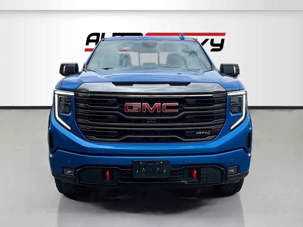 Used 2023 GMC Sierra 1500 AT4 w/ AT4 Preferred Package AWD/4WD image 2