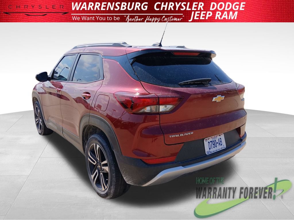 Used 2023 Chevrolet TrailBlazer LT w/ Convenience Package FWD image 6