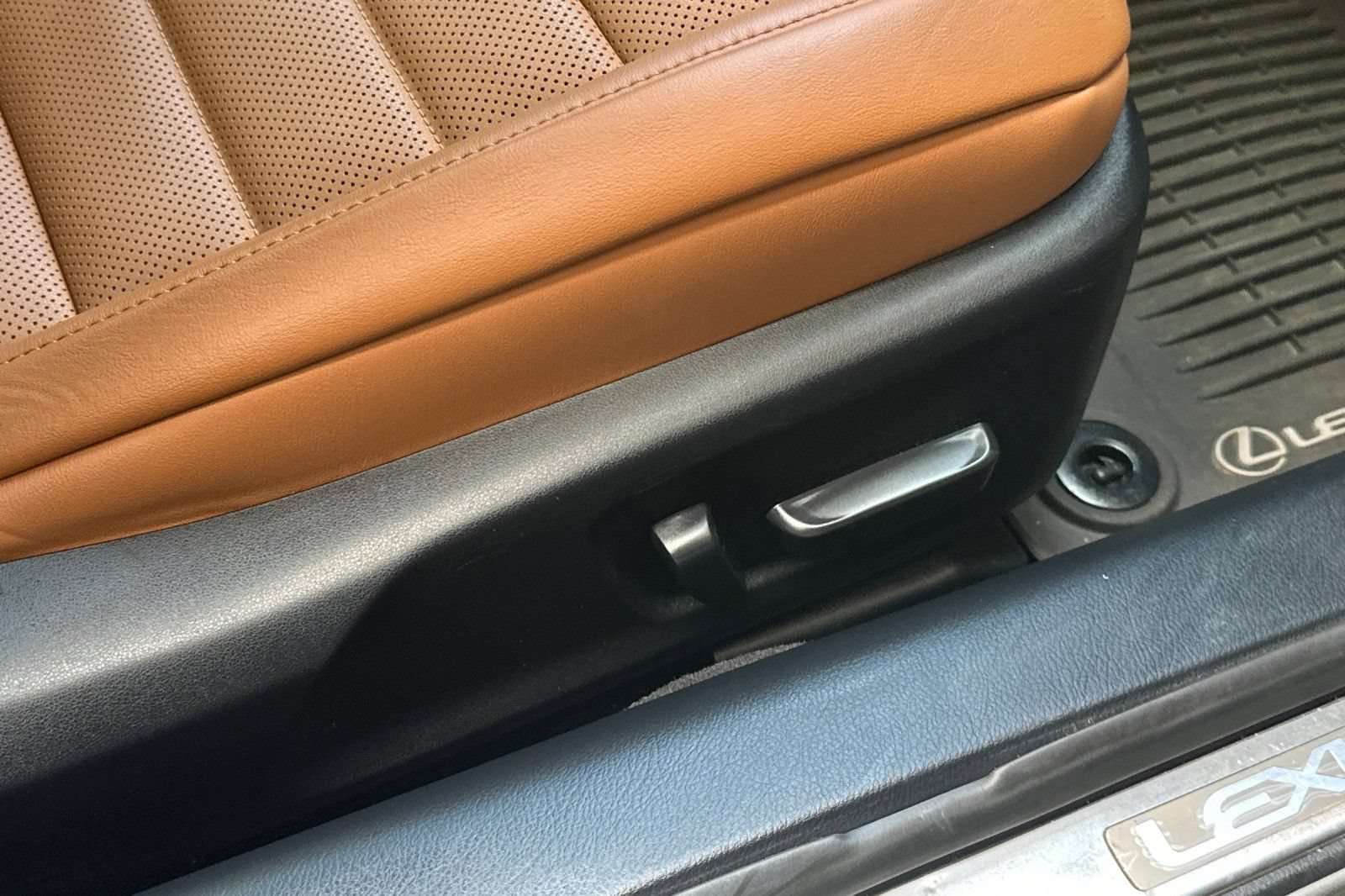 Used 2019 Lexus RC 300 w/ Premium Package RWD image 22