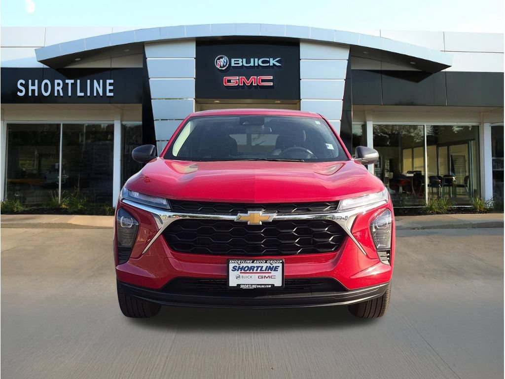 Used 2026 Chevrolet Trax LS FWD image 8