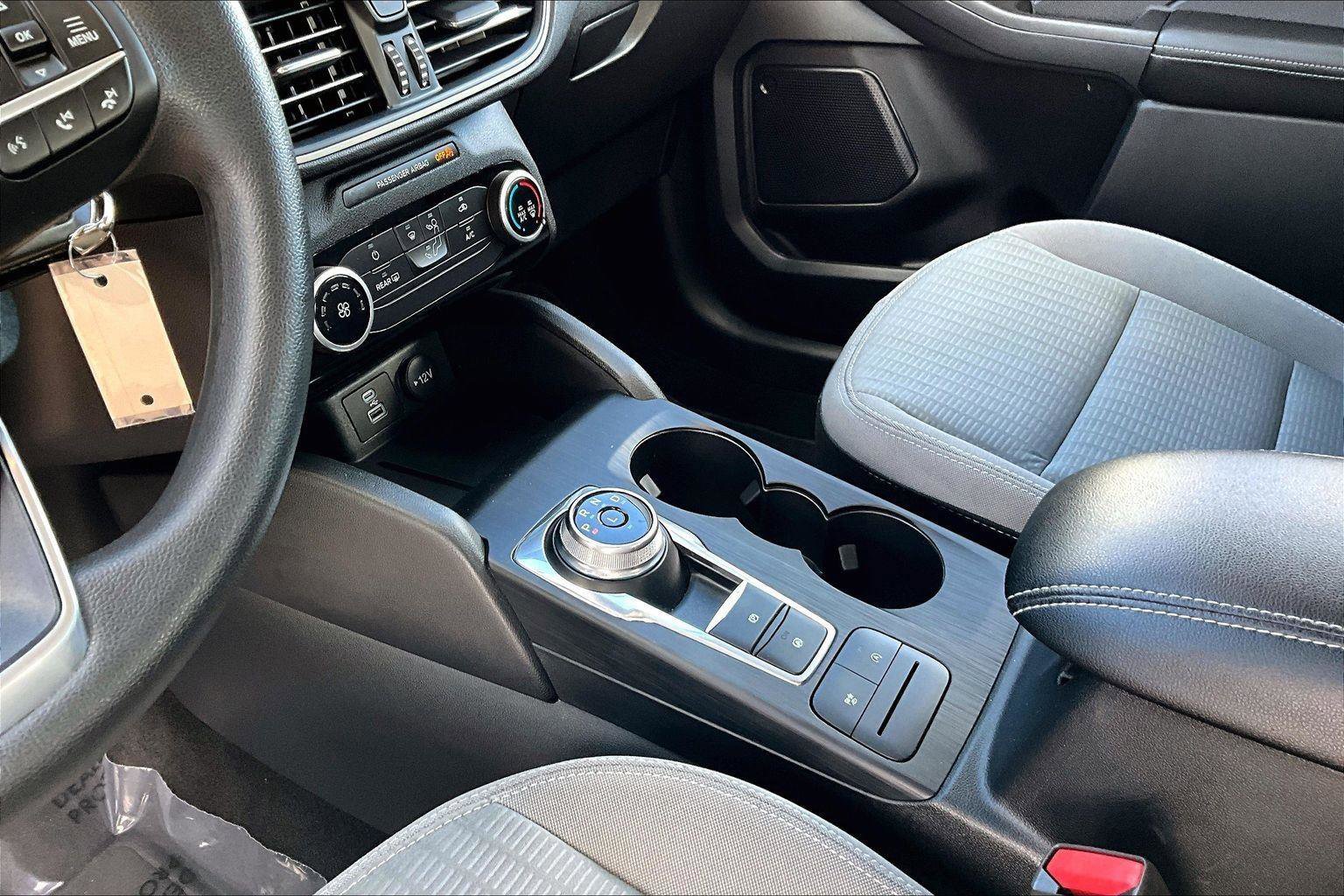 Used 2022 Ford Escape S image 15