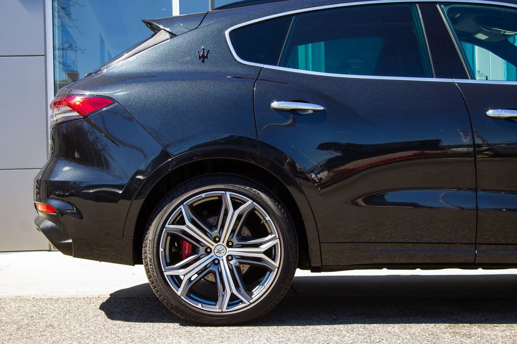 Used 2022 Maserati Levante Modena S AWD/4WD image 6