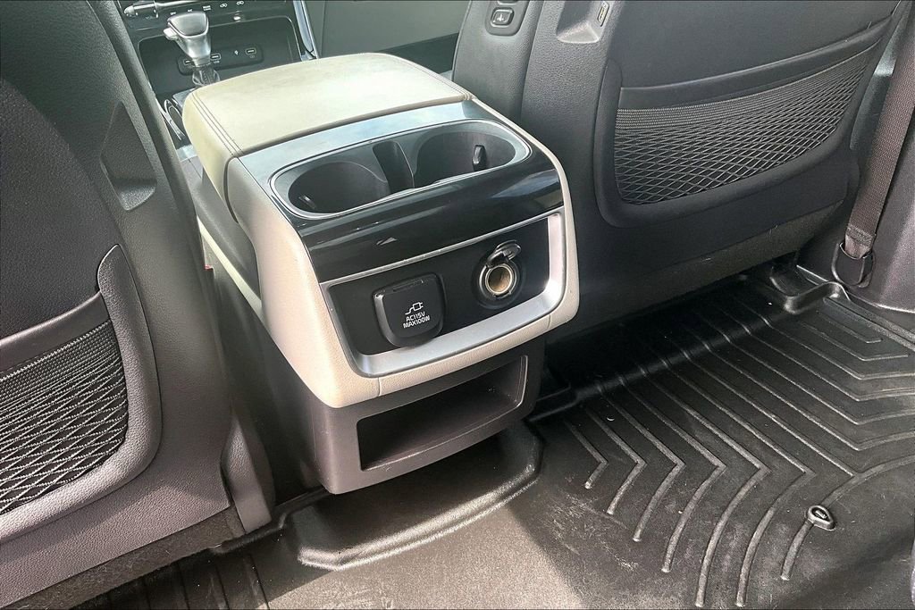 Used 2022 Kia Carnival SX Prestige FWD image 32