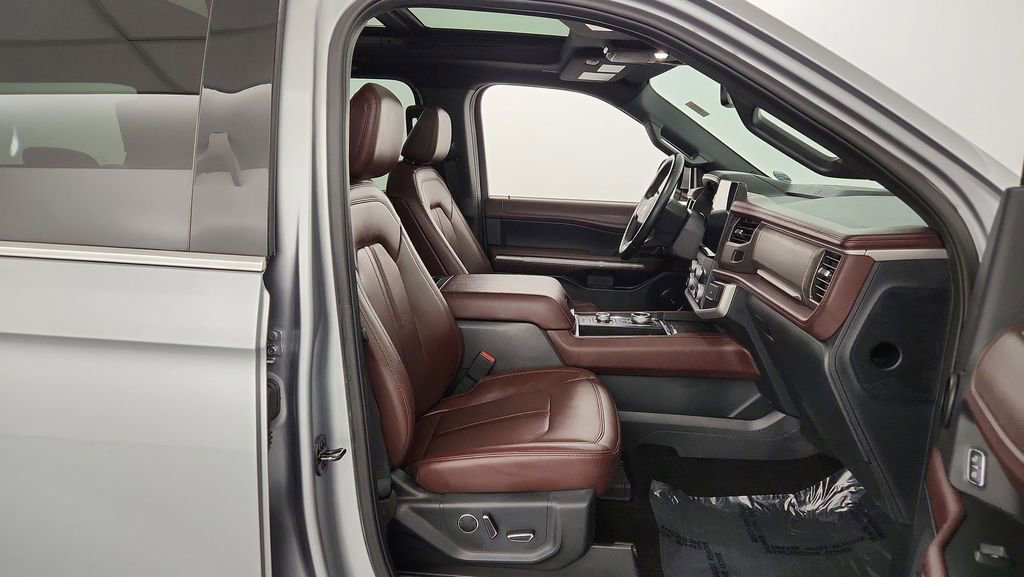 Used 2022 Ford Expedition Max Limited image 38