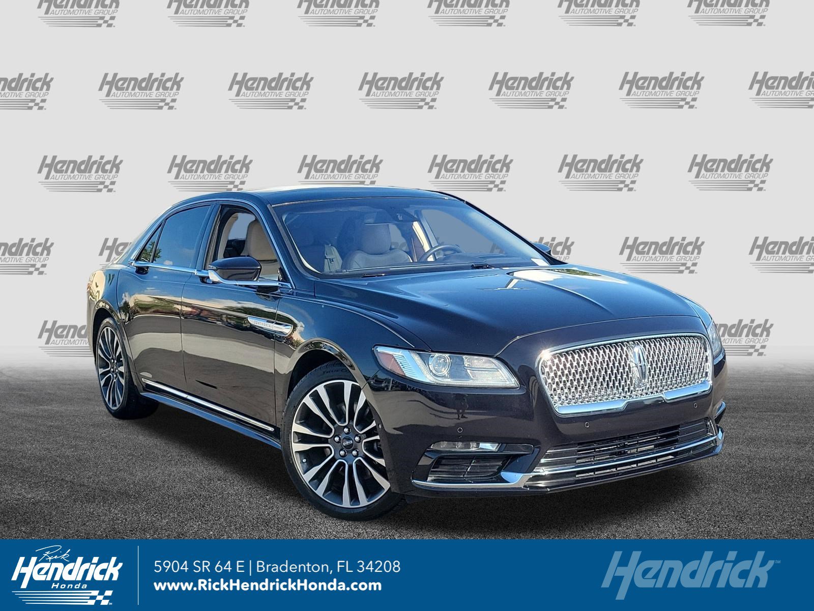 Used 2019 Lincoln Continental Reserve FWD image 1