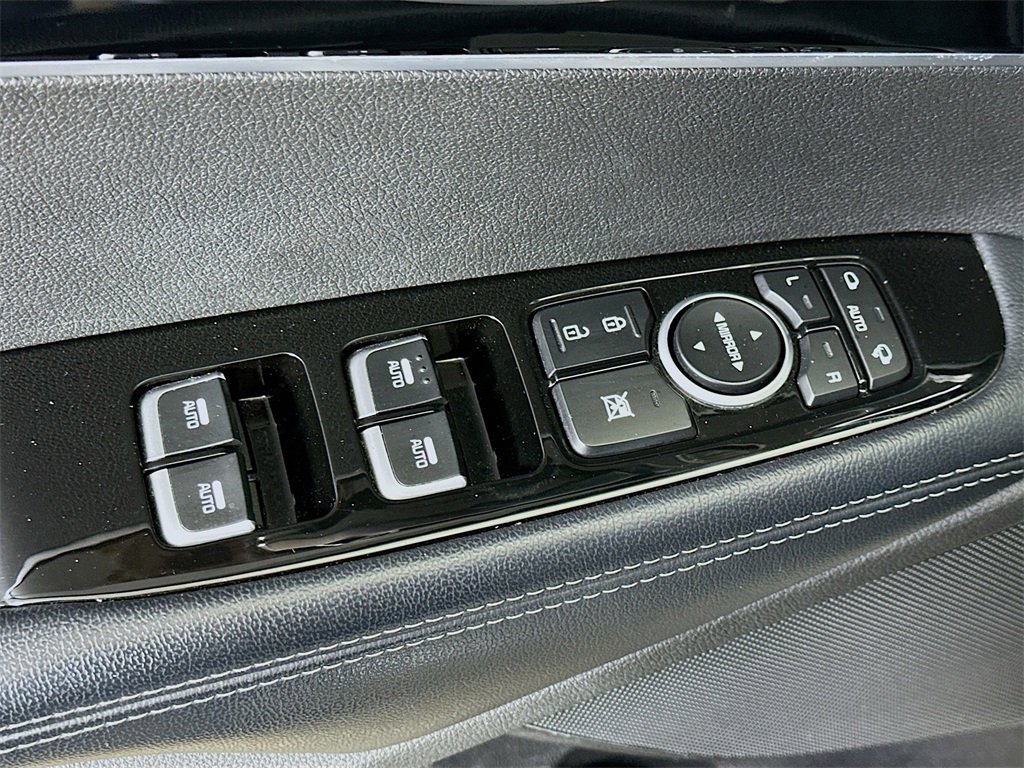 Used 2018 Kia Sorento SX image 21