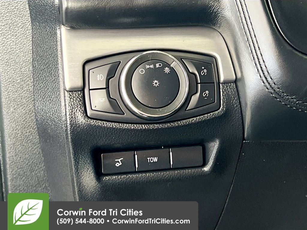 Used 2018 Ford Explorer Platinum AWD/4WD image 20