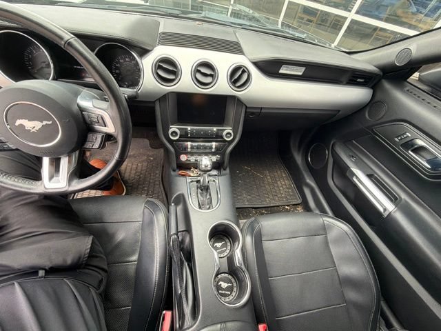 Used 2015 Ford Mustang Premium RWD image 17