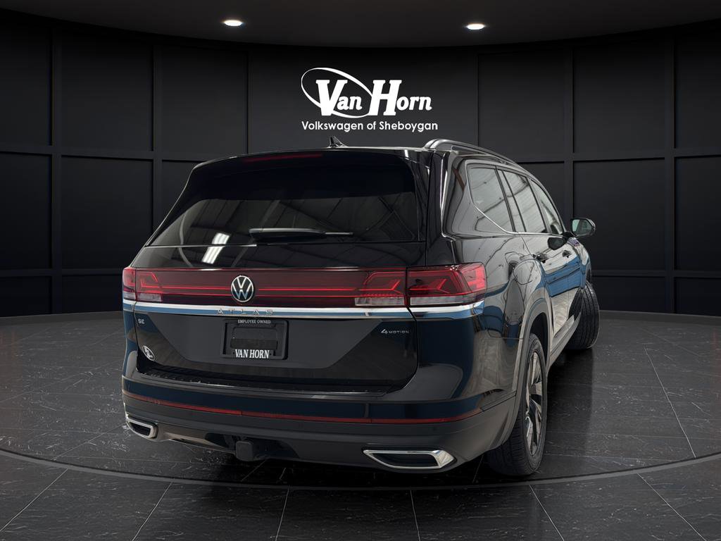 Used 2024 Volkswagen Atlas SE w/ Black Wheel Package image 7