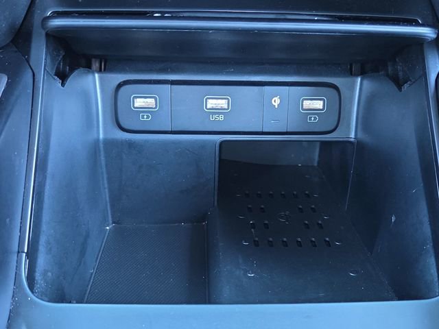 Used 2021 Kia Sorento EX image 25