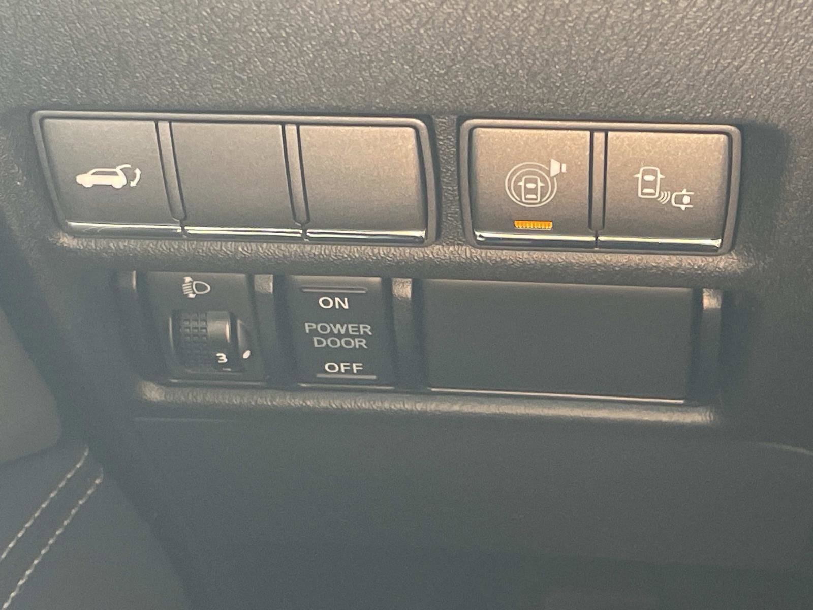 Used 2017 INFINITI QX80 2WD w/ Driver Assistance Package image 32