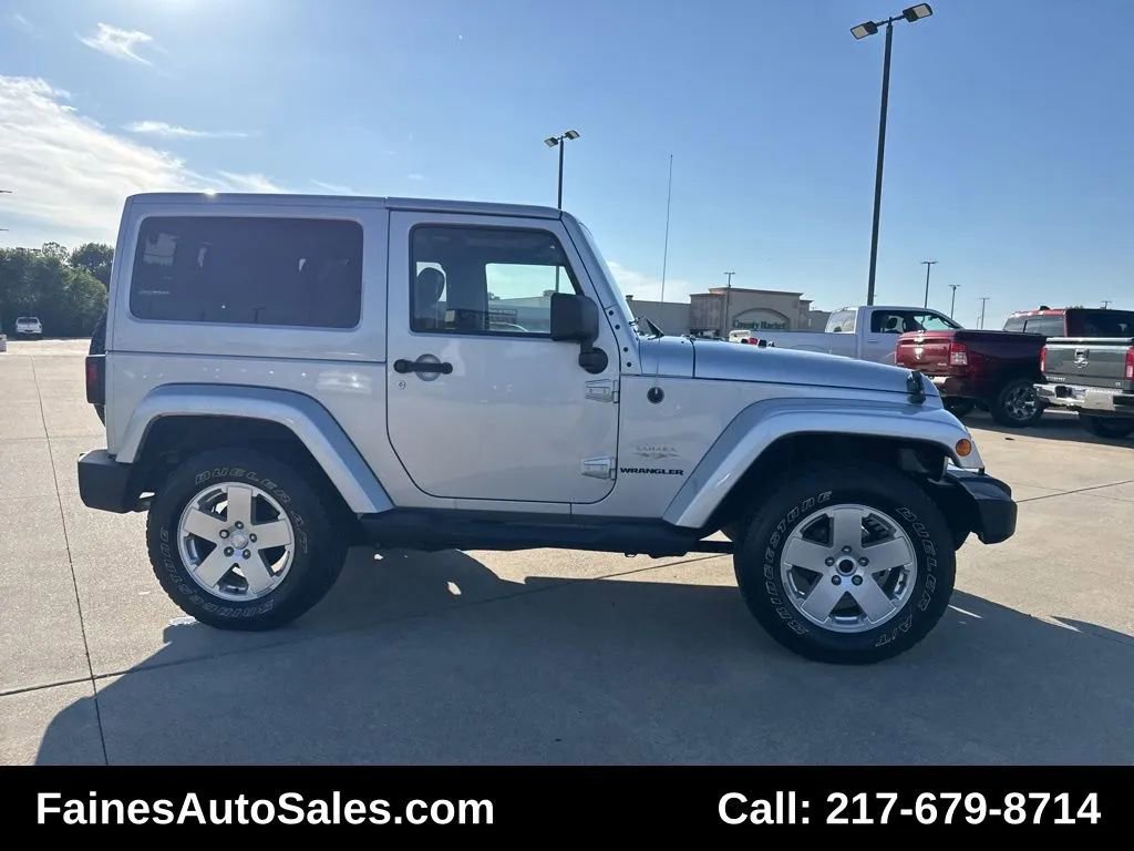 Used 2012 Jeep Wrangler Sahara w/ Dual Top Group image 24