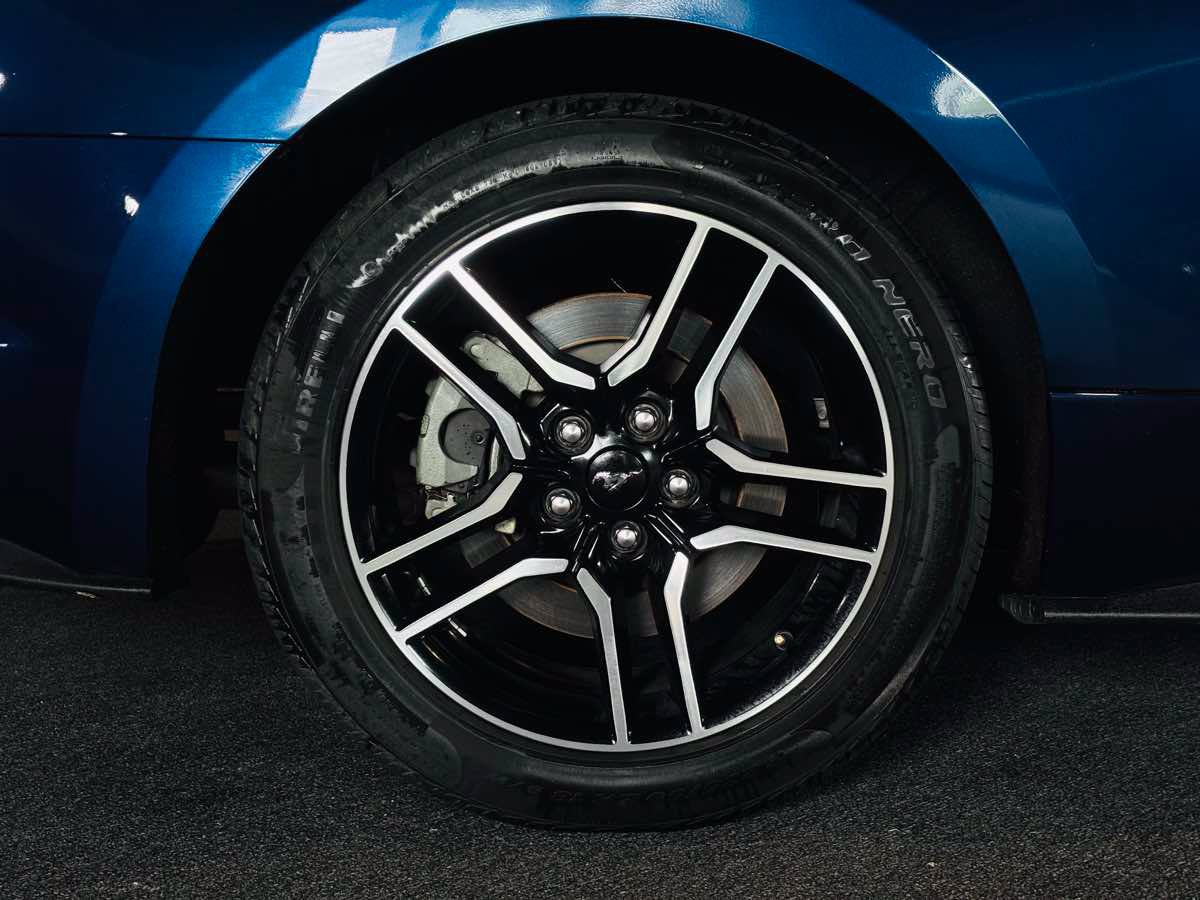 Used 2019 Ford Mustang GT RWD image 26