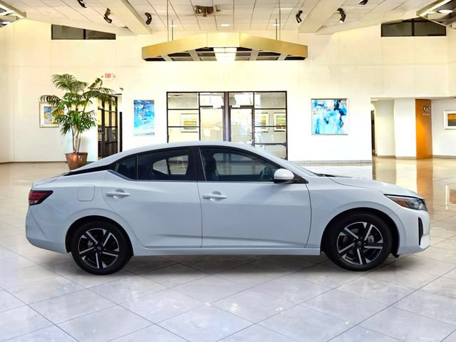 Used 2024 Nissan Sentra SV FWD image 4
