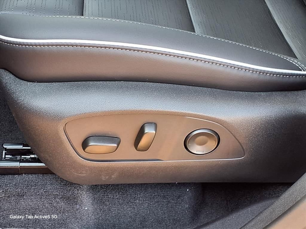 New 2026 Buick Enclave Sport Touring w/ Power Package FWD image 23