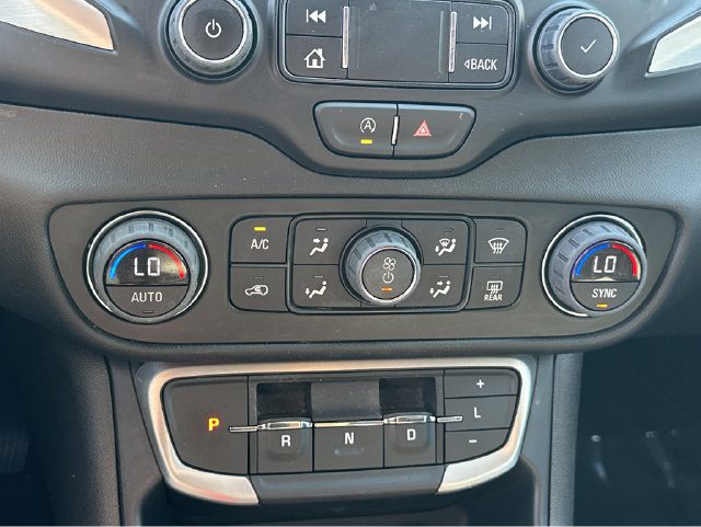 Certified 2023 GMC Terrain SLT FWD image 21