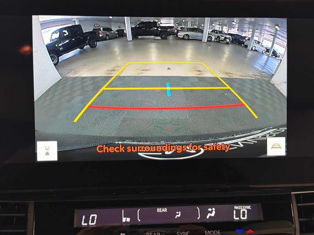 Certified 2026 Toyota Sienna Limited FWD image 35