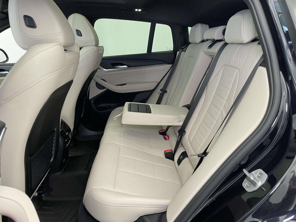 Used 2025 BMW X4 xDrive30i w/ Premium Package AWD/4WD image 17