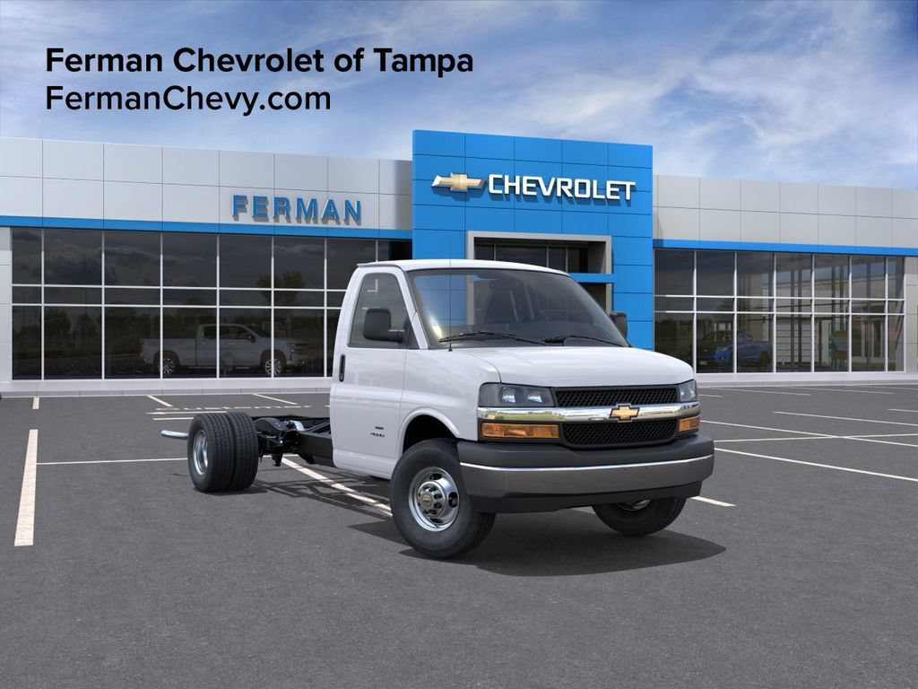 New 2026 Chevrolet Express 4500 w/ Power Convenience Package