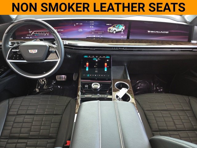 Used 2025 Cadillac Escalade Sport Platinum AWD/4WD image 2