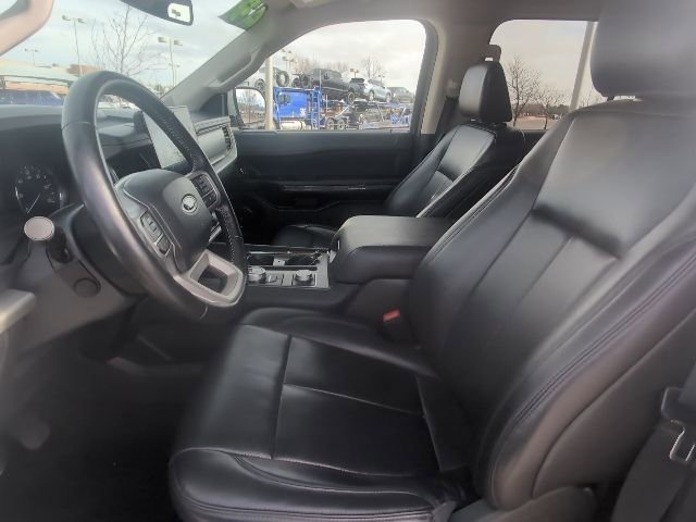 Used 2024 Ford Expedition XLT image 13