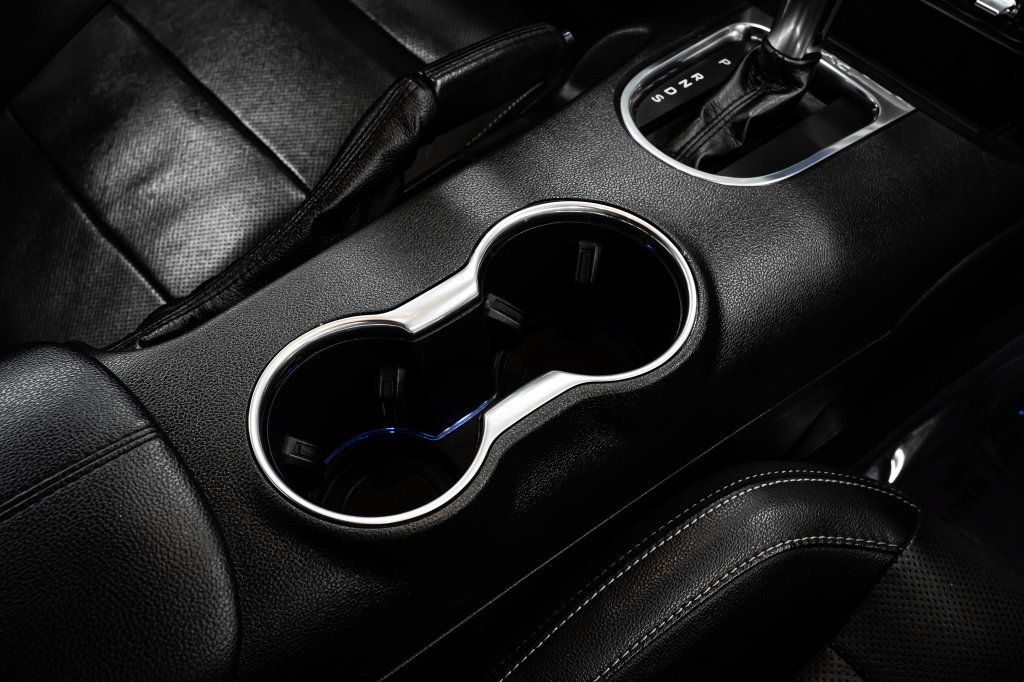Used 2020 Ford Mustang Premium RWD image 25